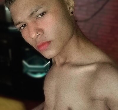 kingdavidhot naked stripping on cam for live sex video chat