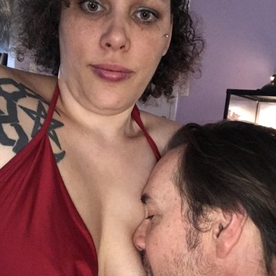 kitten_n_Daddy naked stripping on cam for live sex video chat