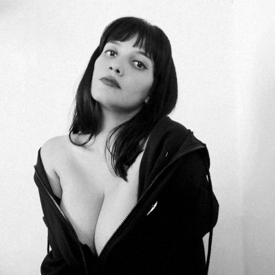 kitty__moon naked stripping on cam for live sex video chat