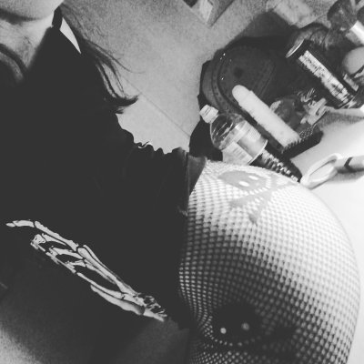 KittyQueen-_- naked stripping on cam for live sex video chat