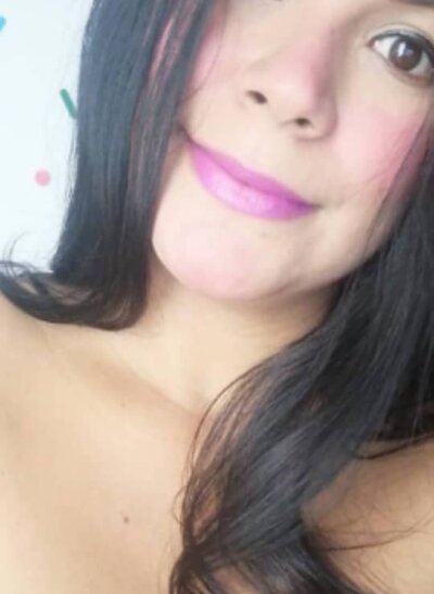 KylieGerner naked stripping on cam for live sex video chat