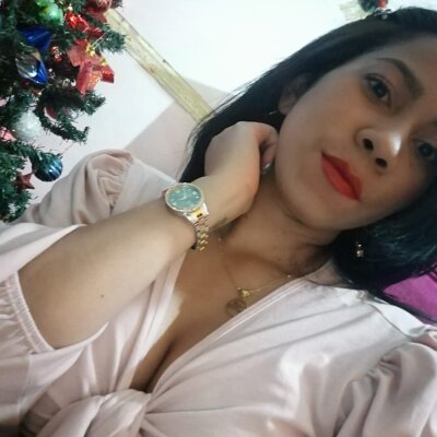 Lia_sands naked stripping on cam for live sex video chat
