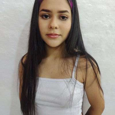 LliessObrien naked stripping on cam for live sex video chat