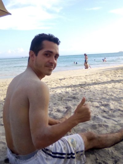 Logan_Nolimits naked stripping on cam for live sex video chat