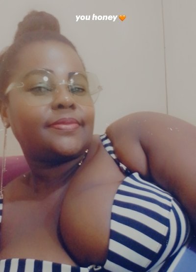 LONGNIPPLESXXX naked stripping on cam for live sex video chat