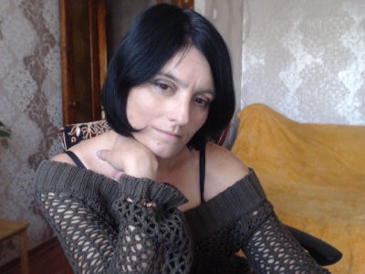 LorensTaisha naked stripping on cam for live sex video chat