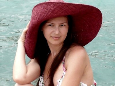 Louisa_Ray naked stripping on cam for live sex video chat
