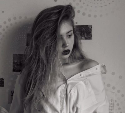 lucyharmon naked stripping on cam for live sex video chat