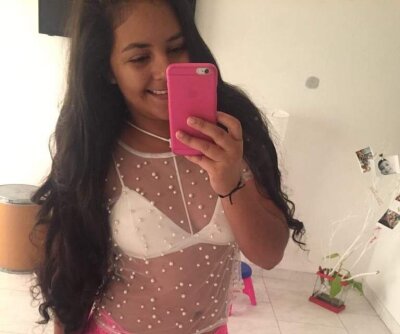 mariangel_1 naked stripping on cam for live sex video chat