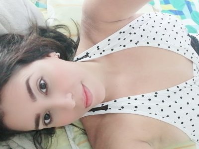 marilyn_simpson naked stripping on cam for live sex video chat