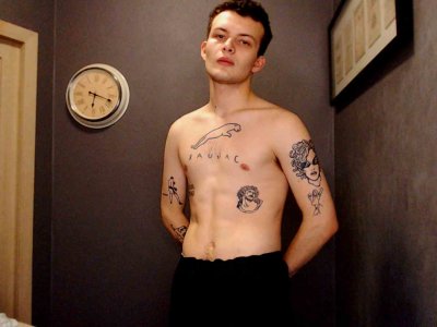 Marvellous_guy naked stripping on cam for live sex video chat