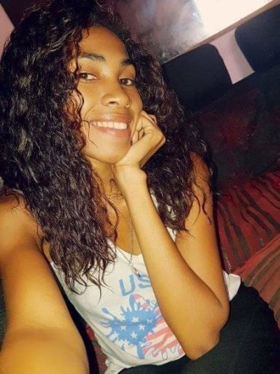 Mayah001 naked stripping on cam for live sex video chat
