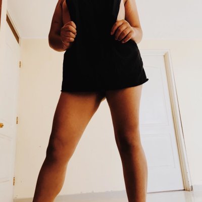 Melionfire naked stripping on cam for live sex video chat