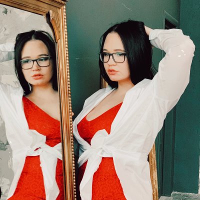Melissa_Dark naked stripping on cam for live sex video chat