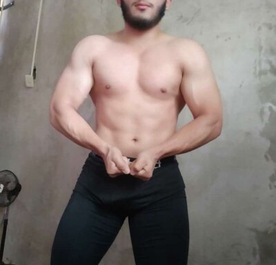 Men- naked stripping on cam for live sex video chat