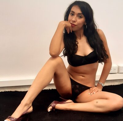 meryem_ naked stripping on cam for live sex video chat