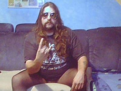 metalhead1970 naked stripping on cam for live sex video chat