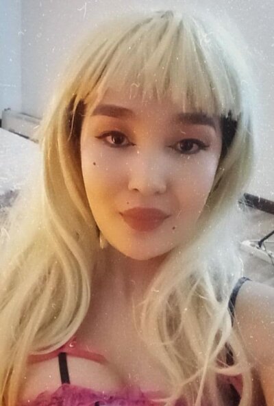 mila_sterling naked stripping on cam for live sex video chat