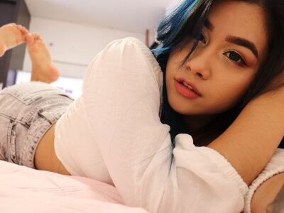 miraimitsuki naked stripping on cam for live sex video chat