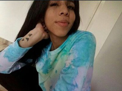 MissemmadollXXX naked stripping on cam for live sex video chat
