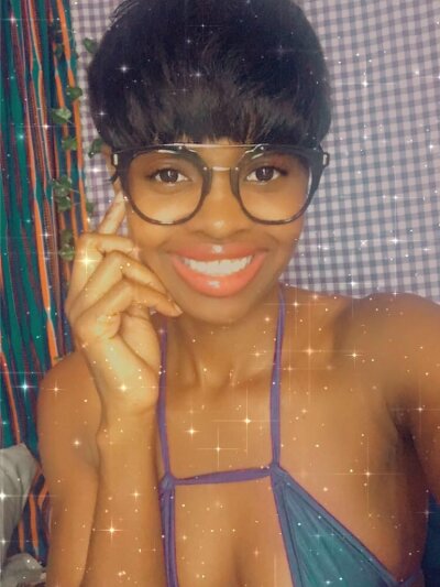 missjonnell naked stripping on cam for live sex video chat