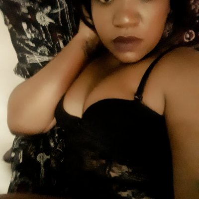 MIStYCUVRY naked stripping on cam for live sex video chat