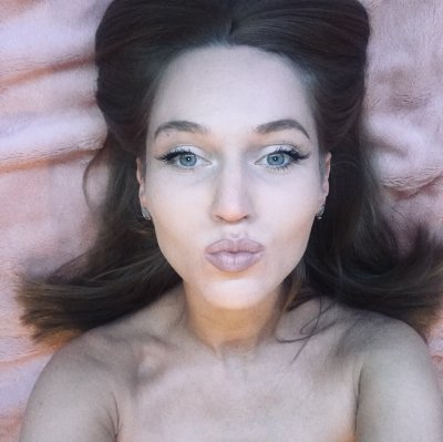 MmarryyMe naked stripping on cam for live sex video chat