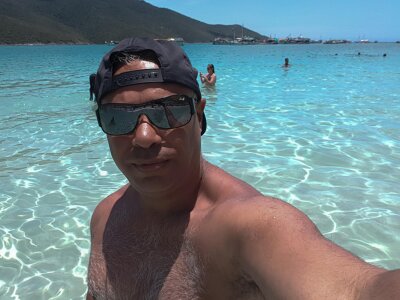 MorenoBrazil69 naked stripping on cam for live sex video chat