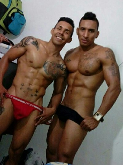 musclecum1 naked stripping on cam for live sex video chat