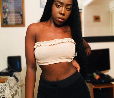 nicol_williams_ naked stripping on cam for live sex video chat