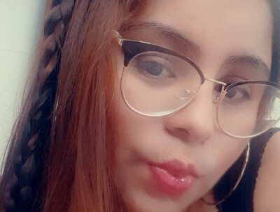 nicolenud12 naked stripping on cam for live sex video chat