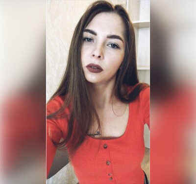 NikaQGamb naked stripping on cam for live sex video chat