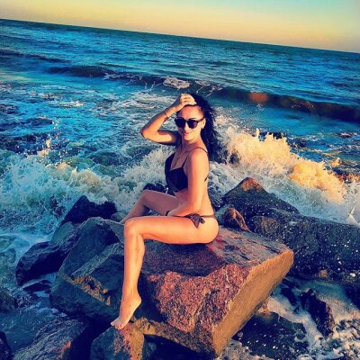Nikka__Onemoon naked stripping on cam for live sex video chat
