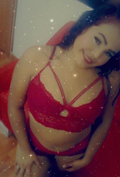 nyd_mauren naked stripping on cam for live sex video chat