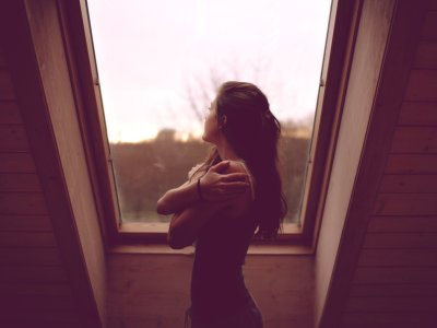 Olivia_Dark naked stripping on cam for live sex video chat