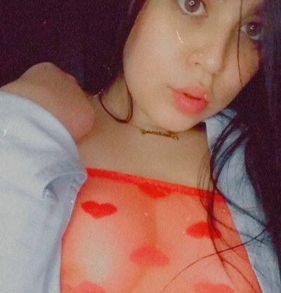 Paula_W naked stripping on cam for live sex video chat