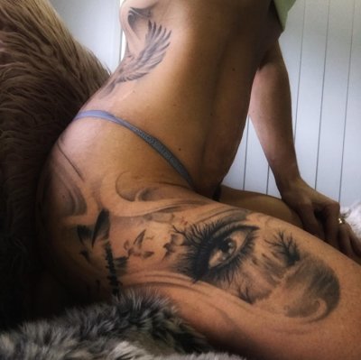 poisonivyx naked stripping on cam for live sex video chat