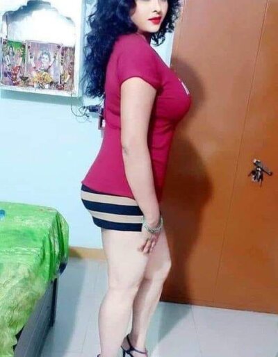 Rani151 naked stripping on cam for live sex video chat
