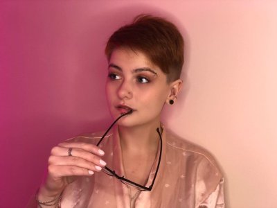 Red_Hloe naked stripping on cam for live sex video chat