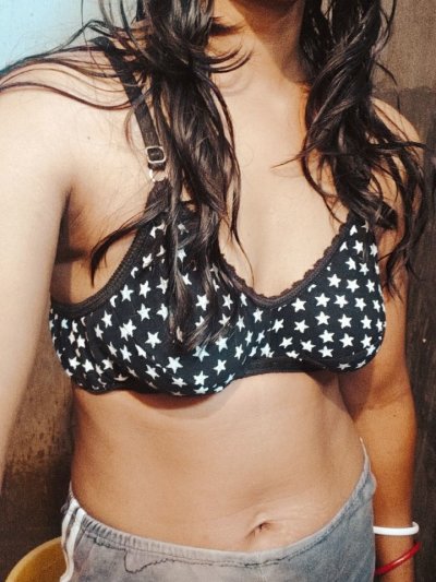 Ritwikahottty naked stripping on cam for live sex video chat
