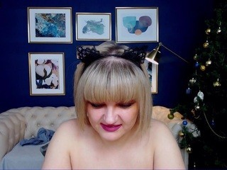 Roxybiddy naked Live Sex Chat Room