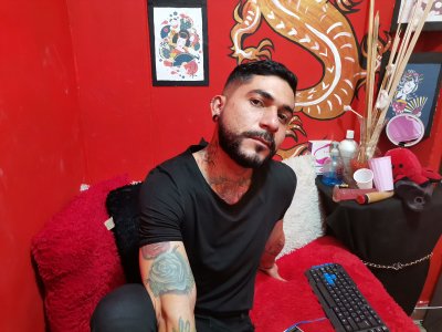 RuslamSex naked stripping on cam for live sex video chat
