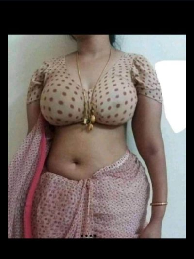 sakiransari10 naked stripping on cam for live sex video chat