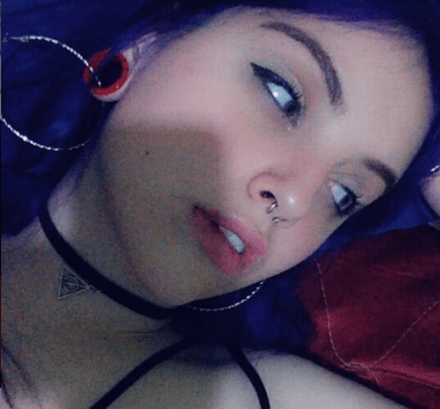 sally_belle naked stripping on cam for live sex video chat