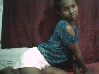 Sandianah naked stripping on cam for live sex video chat
