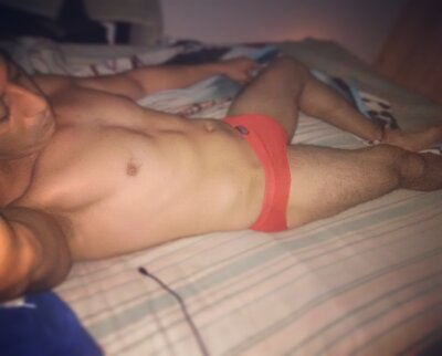 SantiagoMarinn naked stripping on cam for live sex video chat