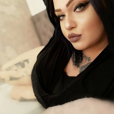 sasha_foxy naked stripping on cam for live sex video chat