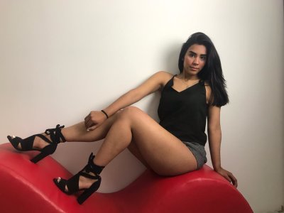scarleth_heart_ naked stripping on cam for live sex video chat