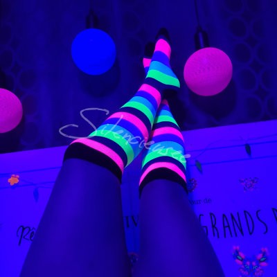 Sensuelle_Silencieuse naked stripping on cam for live sex video chat