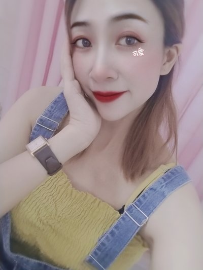 Sexybaby_nicelovely naked stripping on cam for live sex video chat